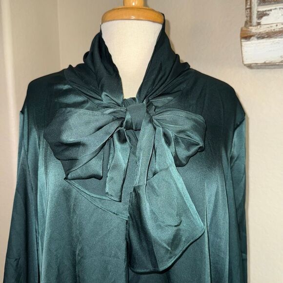 NWT Anne Klein Womens Satin Tie Neck Bow Long Sleeve Blouse Emerald Green XL - Picture 2 of 14
